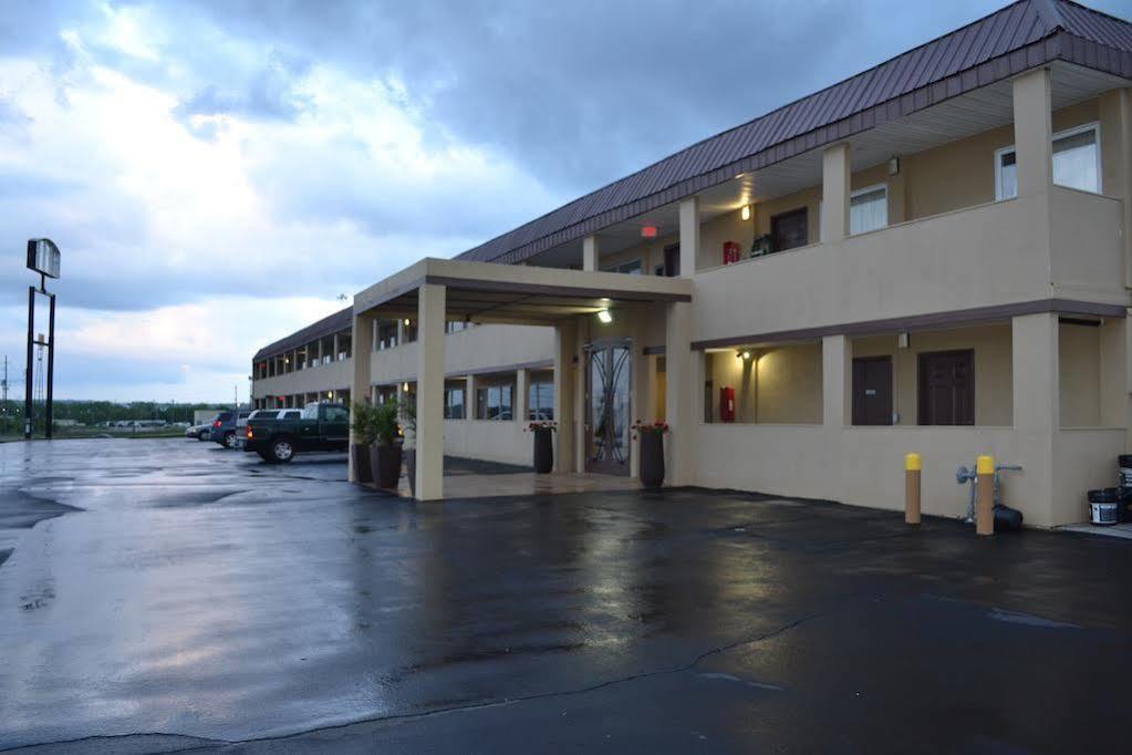 Motel 75 Monroe Exterior photo