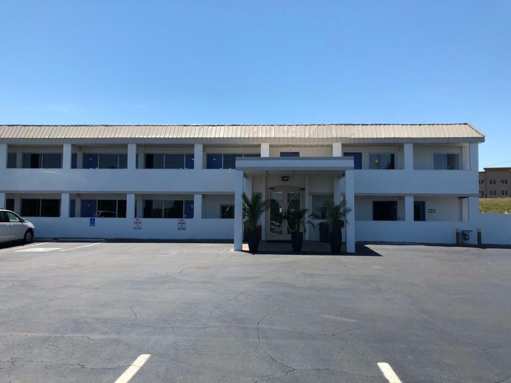 Motel 75 Monroe Exterior photo